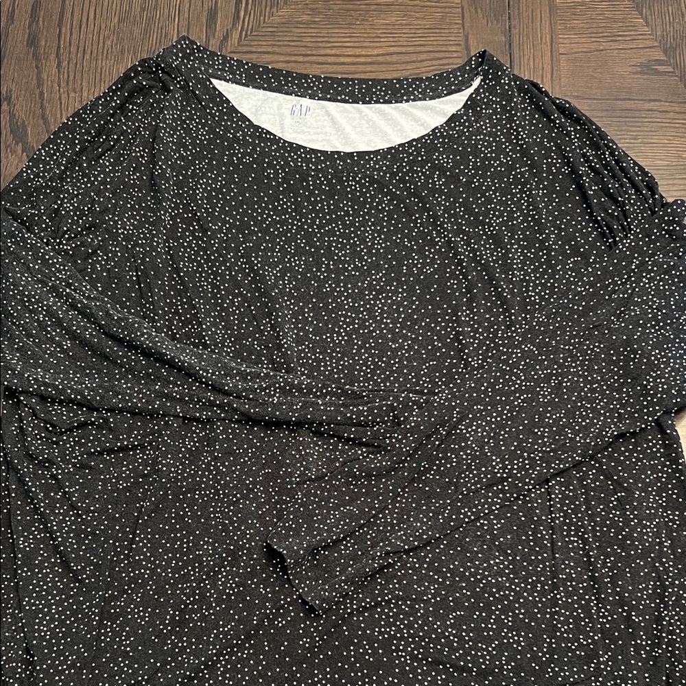 GAP Speckled Black and White Long Sleeve Top